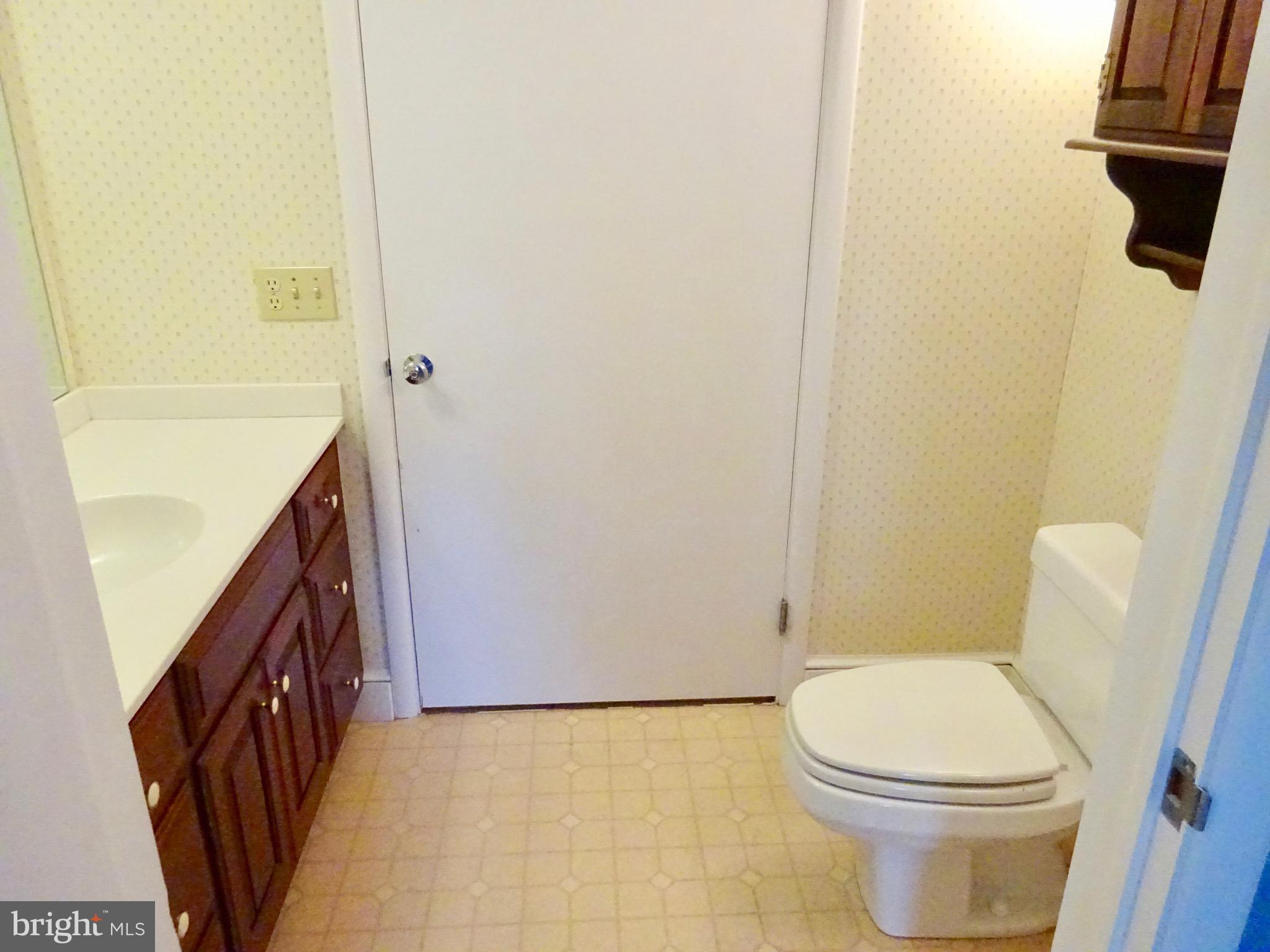 1355 Museum Road Reading, PA 19611 - Photo 24 of 43 Powder Room