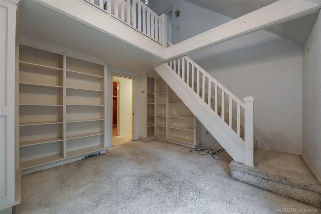 72 Moross Road Grosse Pointe, MI 48236 - Photo 15 of 22 31400217-14.JPG