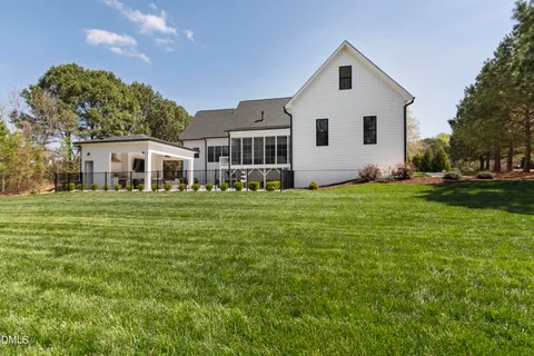 $1,899,000 | 68 Harvest Lane, Pittsboro, NC 27312