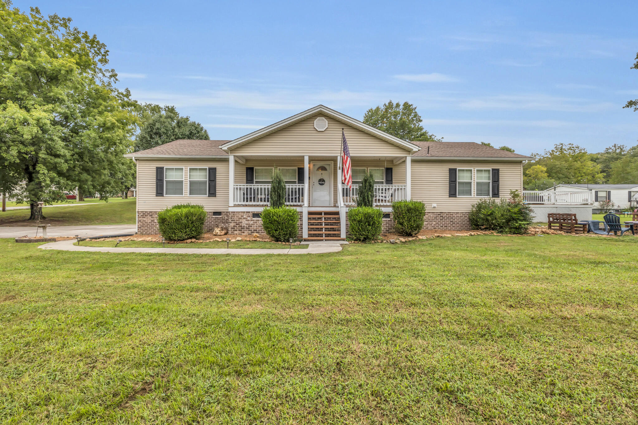 9141 Bramlett Road Harrison, TN 37341 - Photo 1 of 25 4A8A6835