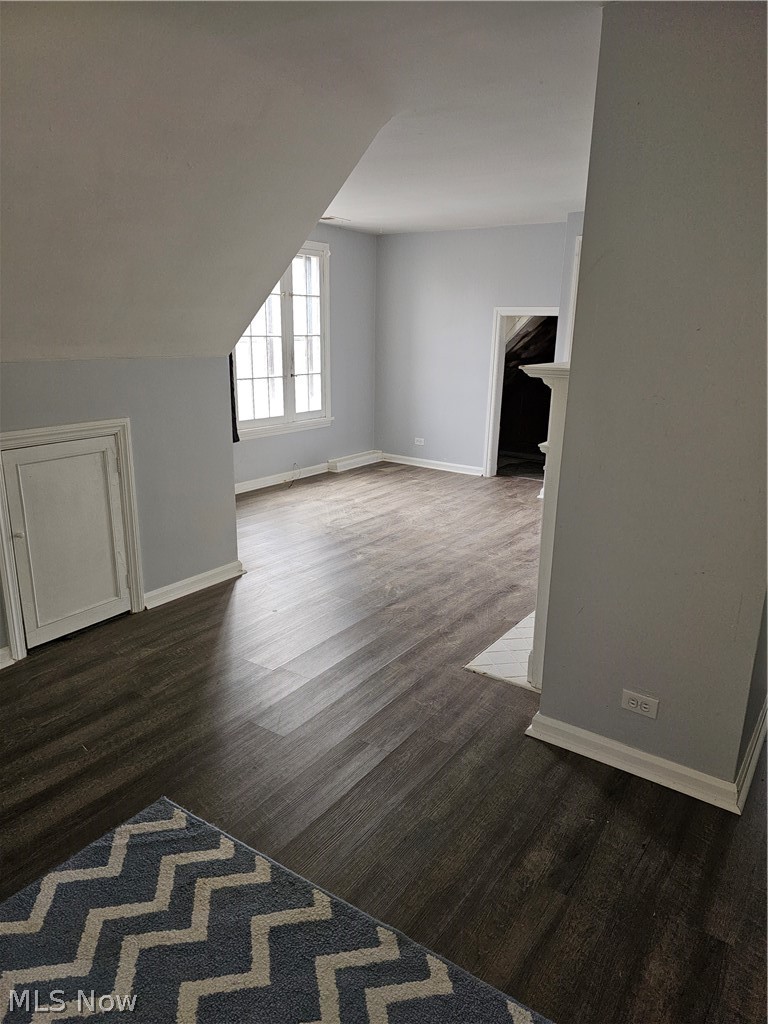832 Hoover Road Cleveland, OH 44119 - Photo 3 of 10 3rd floor
