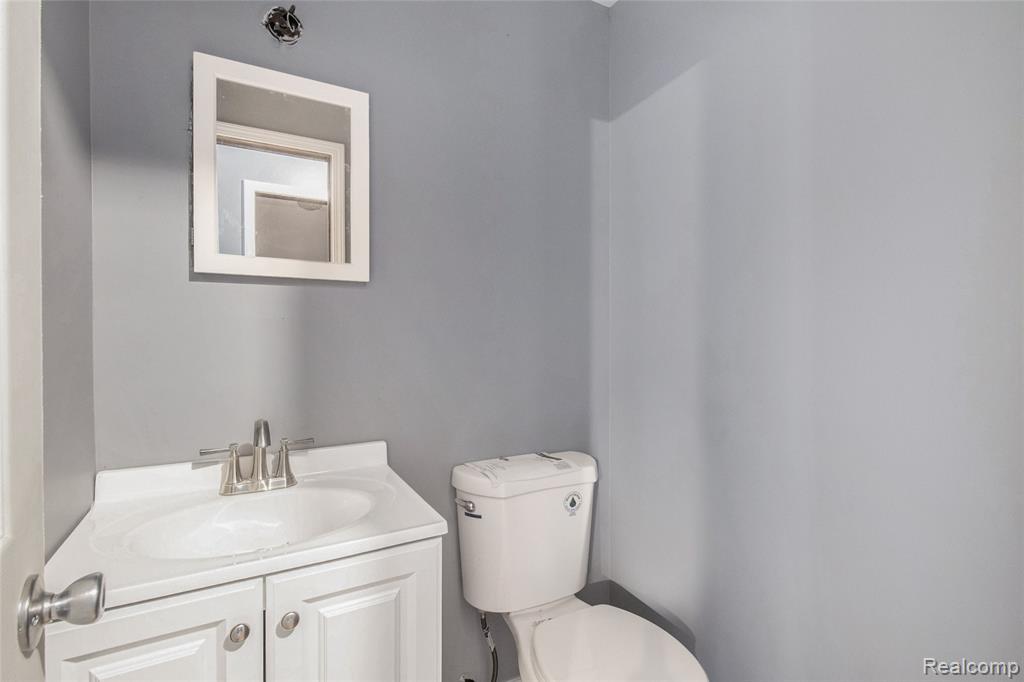 3345 Ridgecliffe Drive Flint, MI 48532 - Photo 12 of 20 Gallery Image 12