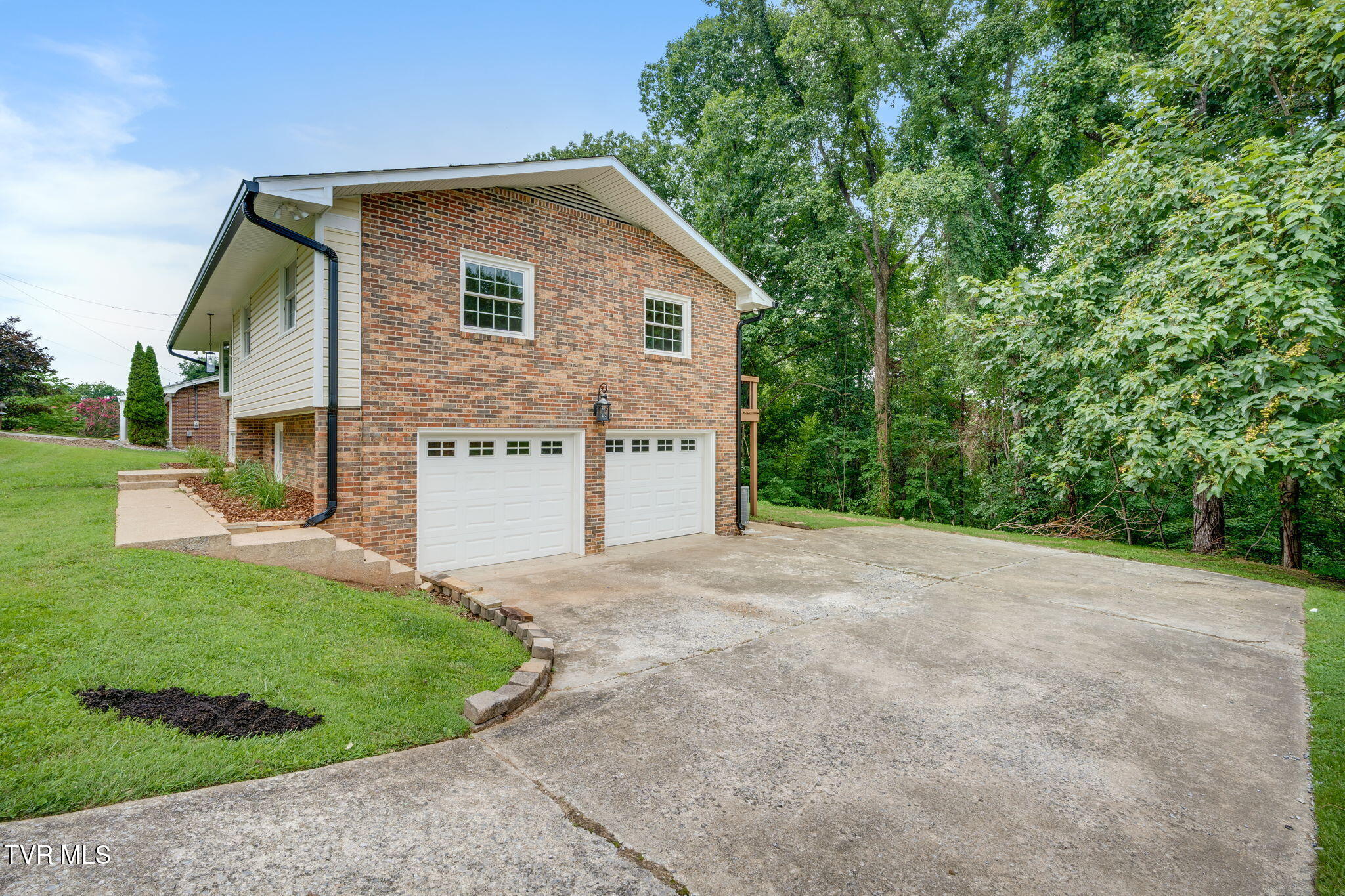 4740 Edens View Road Kingsport, TN 37664 - Photo 37 of 43 032 (3)