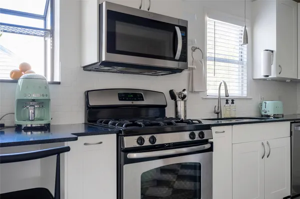 $725,000 | 5204 Avenue G, Austin, TX 78751