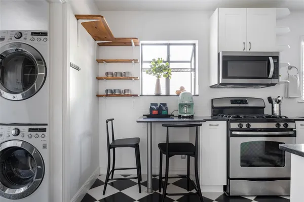 $725,000 | 5204 Avenue G, Austin, TX 78751