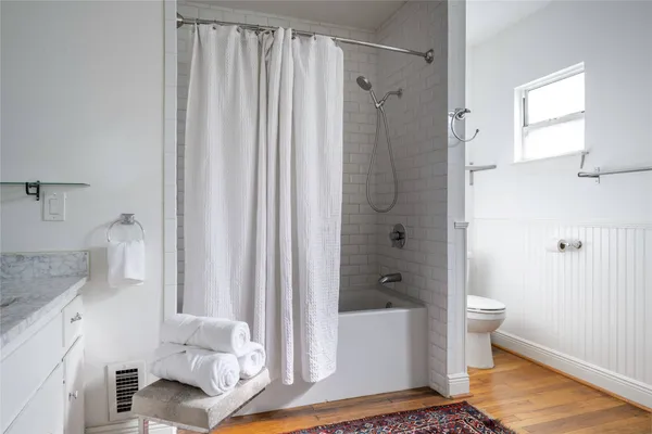 $725,000 | 5204 Avenue G, Austin, TX 78751