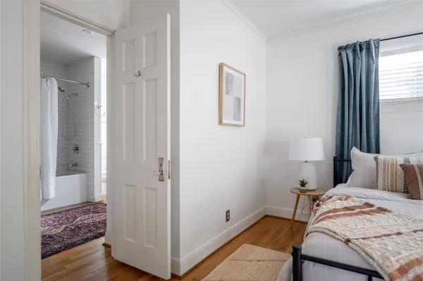 $725,000 | 5204 Avenue G, Austin, TX 78751