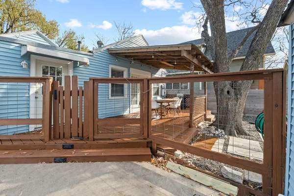 $725,000 | 5204 Avenue G, Austin, TX 78751