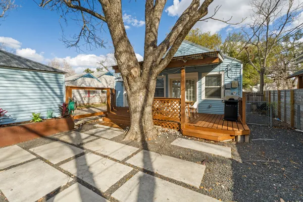 $725,000 | 5204 Avenue G, Austin, TX 78751