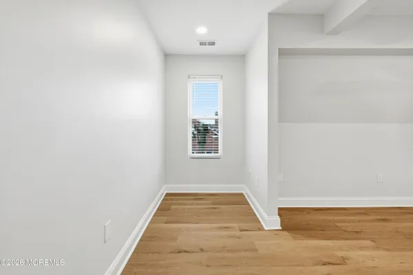 a picture of a wall with a white wall and a white wall