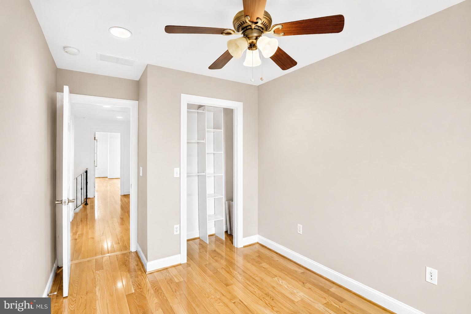 493 Harmon Road, Unit F Philadelphia, PA 19128 - Photo 16 of 38 Bright and airy room with charm.
