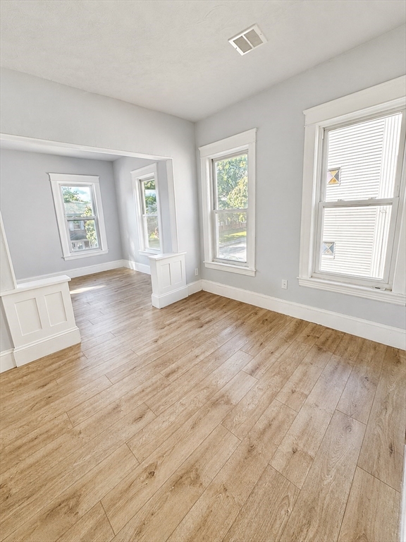143 Dorcester Worcester, MA 01604 - Photo 10 of 13