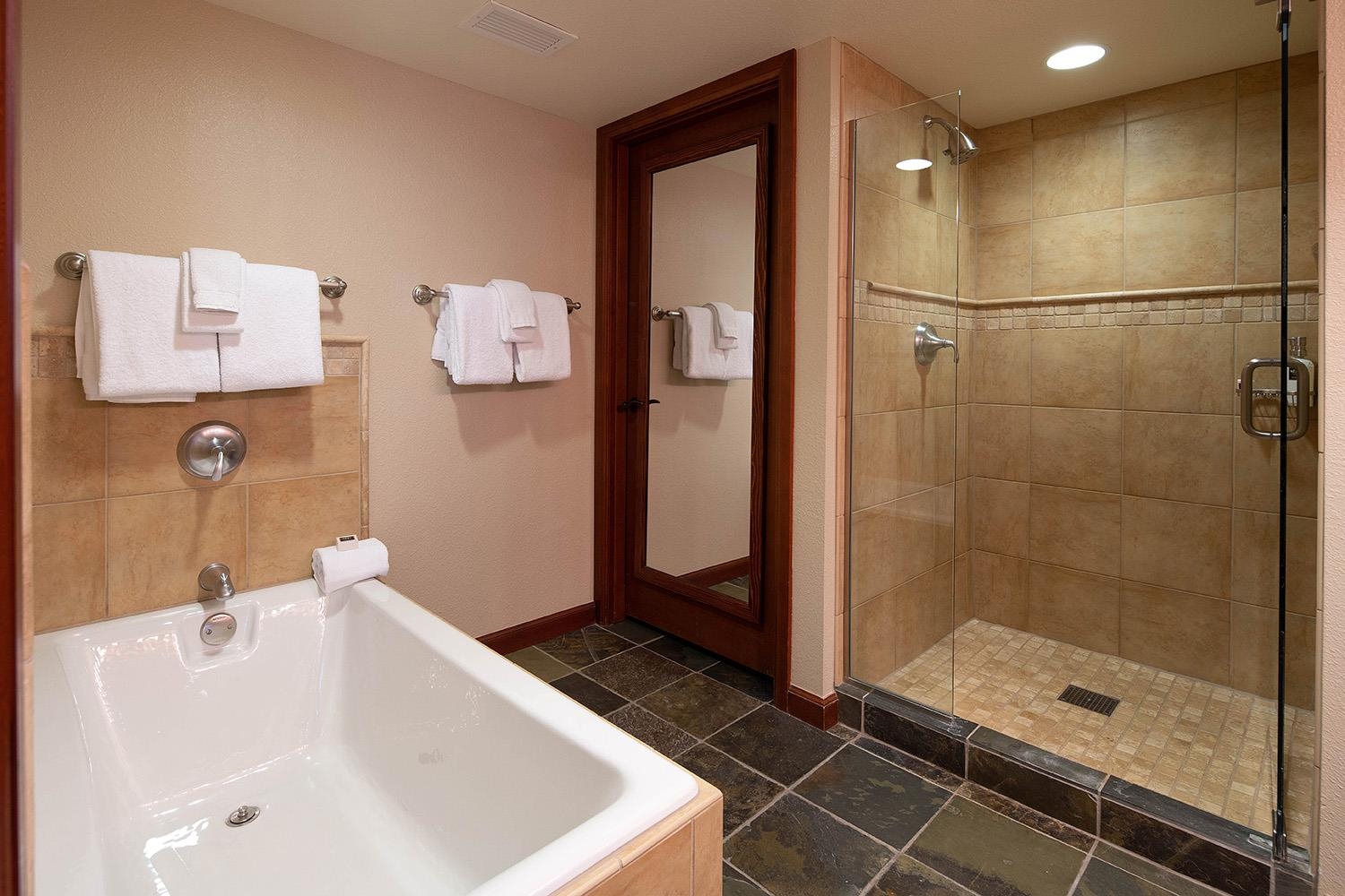 400 Resort Road, Unit 960L Olympic Valley, CA 96146 - Photo 13 of 20 Gallery Image 13