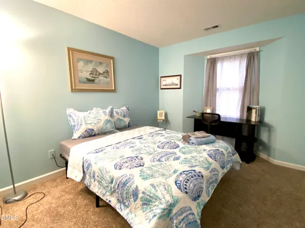 $1,325 | 1521 Creekwood Court, Unit 201, Raleigh, NC 27603