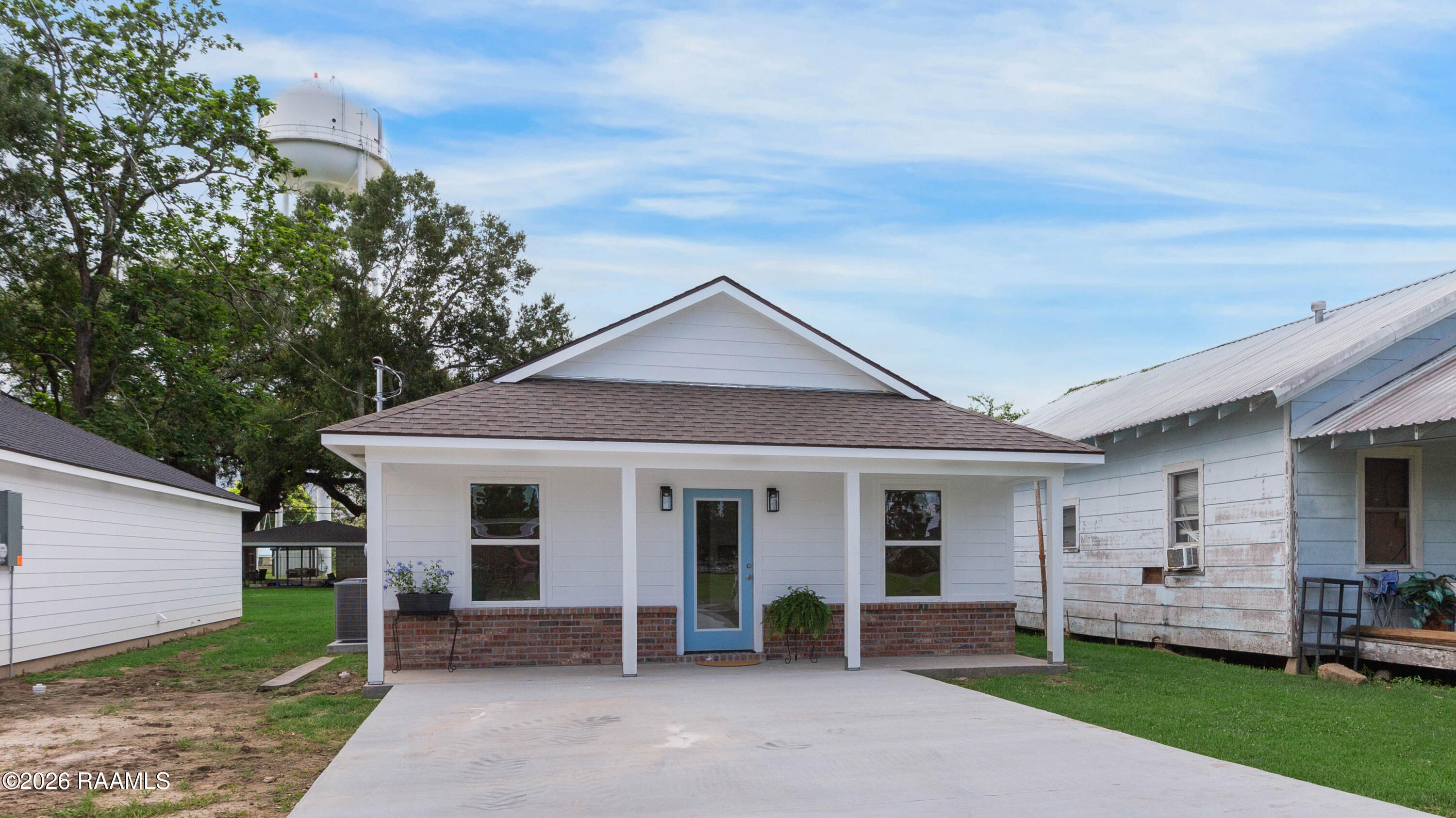 204 2nd Duson, LA 70529 - Photo 1 of 8