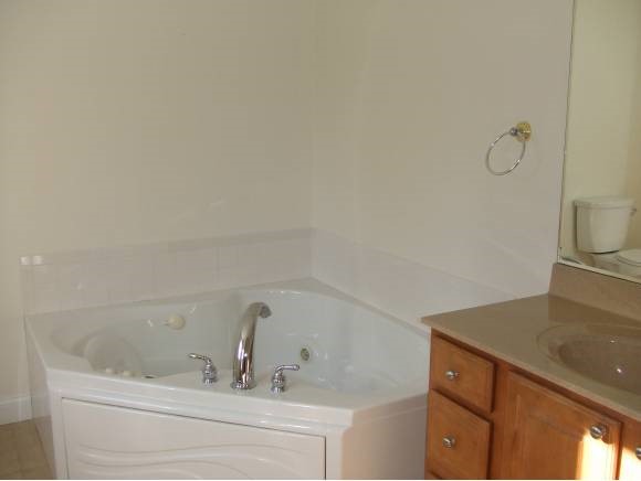 40 Deerfield Road North Berwick, ME 03906 - Photo 13 of 23 Gallery Image 13