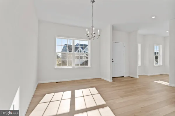 $3,295 | 32 Pamela Drive, Mechanicsburg, PA 17050