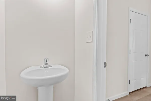 $3,295 | 32 Pamela Drive, Mechanicsburg, PA 17050