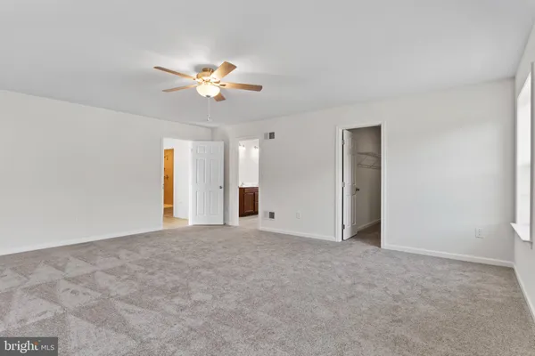 $3,295 | 32 Pamela Drive, Mechanicsburg, PA 17050