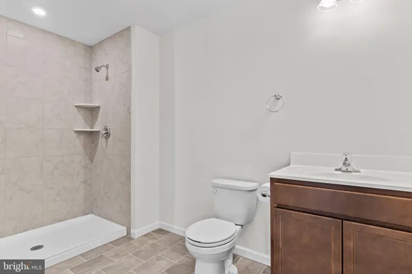 $3,295 | 32 Pamela Drive, Mechanicsburg, PA 17050