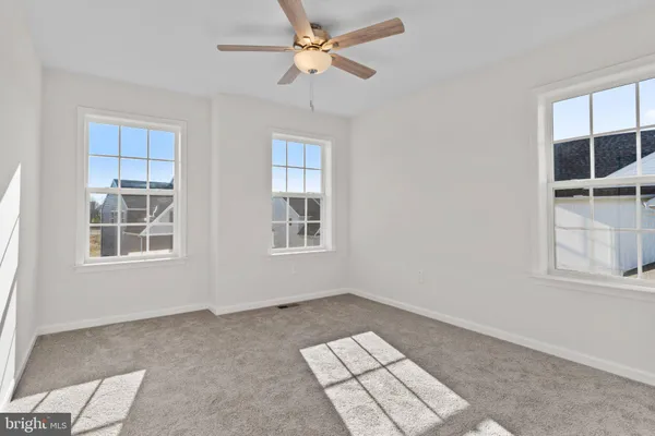 $3,295 | 32 Pamela Drive, Mechanicsburg, PA 17050