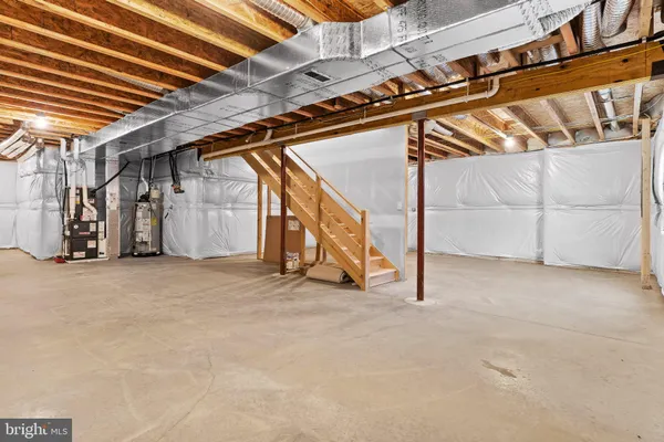 $3,295 | 32 Pamela Drive, Mechanicsburg, PA 17050