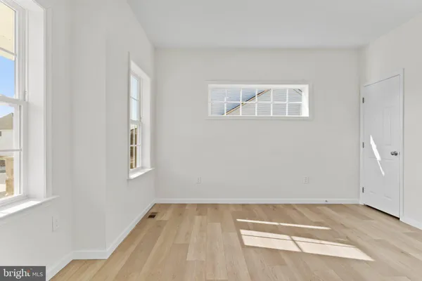 $3,295 | 32 Pamela Drive, Mechanicsburg, PA 17050