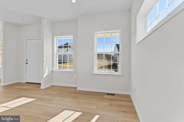 $3,295 | 32 Pamela Drive, Mechanicsburg, PA 17050