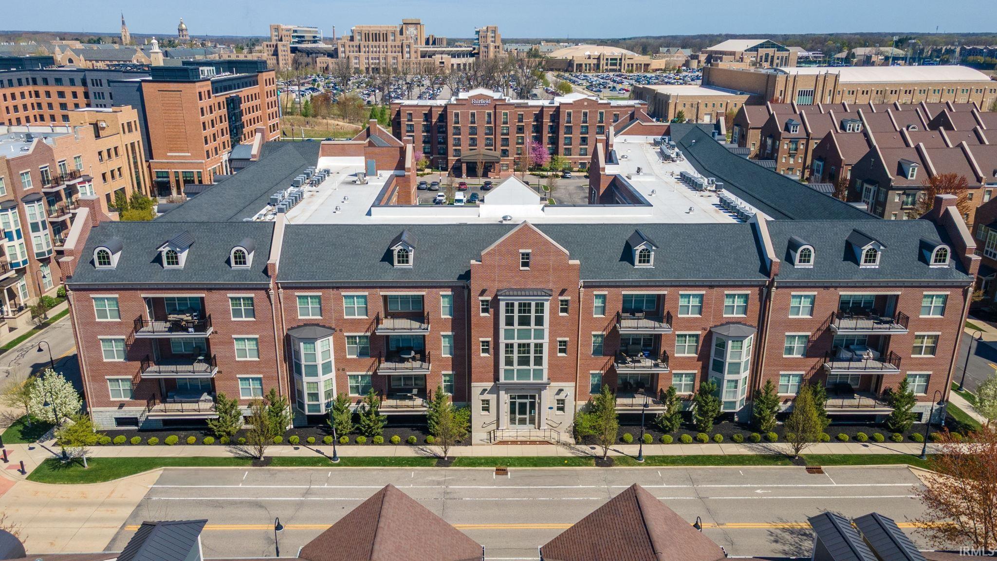 1219 Napoleon 104 St Bnd Unit 104  