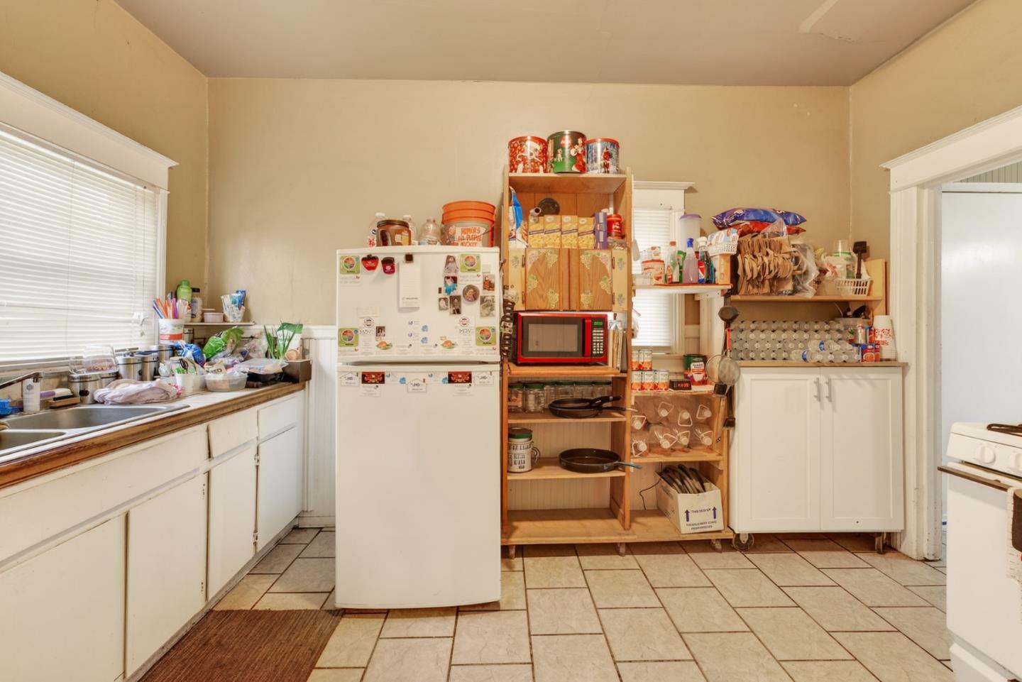 408 J Street Modesto, CA 95351 - Photo 4 of 10