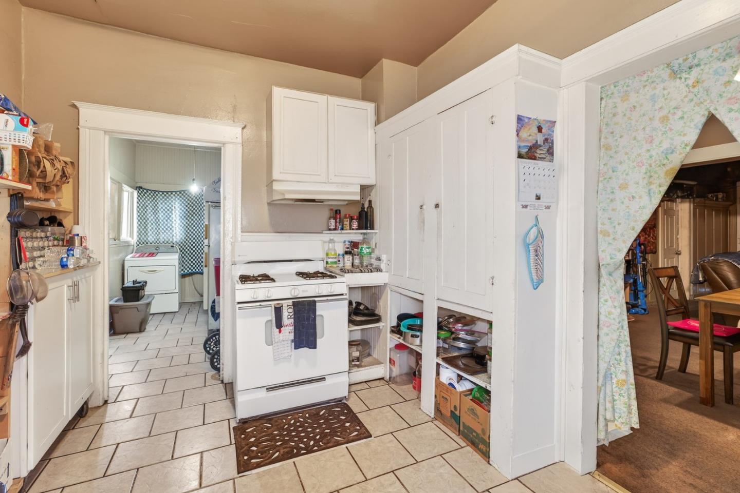 408 J Street Modesto, CA 95351 - Photo 5 of 10