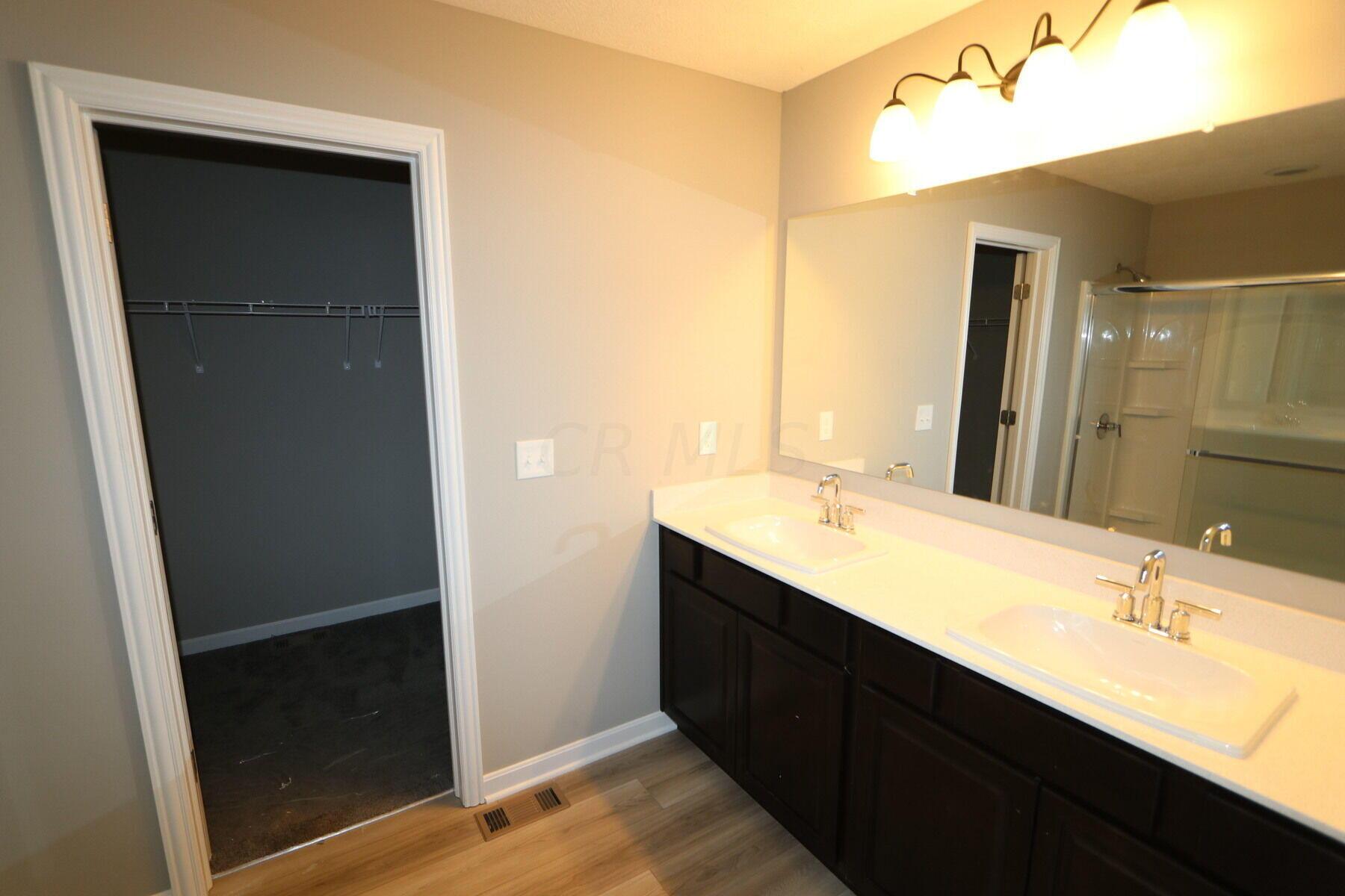 7203 Ribault Drive Northwest Pickerington, OH 43147 - Photo 15 of 19 Bathroom