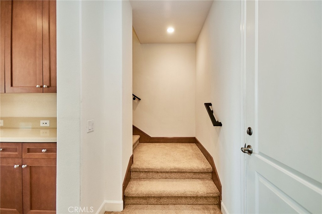 245 Snapdragon Lane Glendora, CA 91741 - Photo 20 of 42 a view of entryway