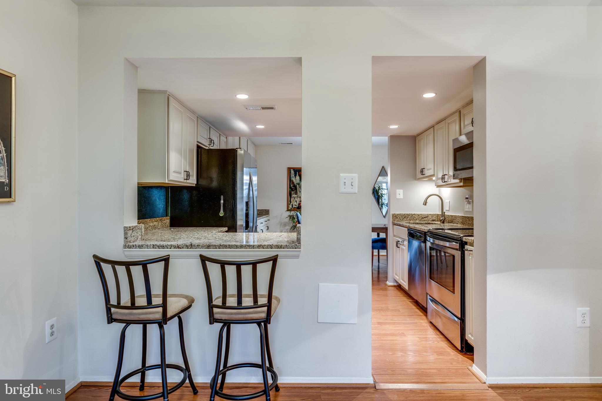 1829 Ivy Oak Square Reston, VA 20190 - Photo 18 of 41 Gallery Image 18