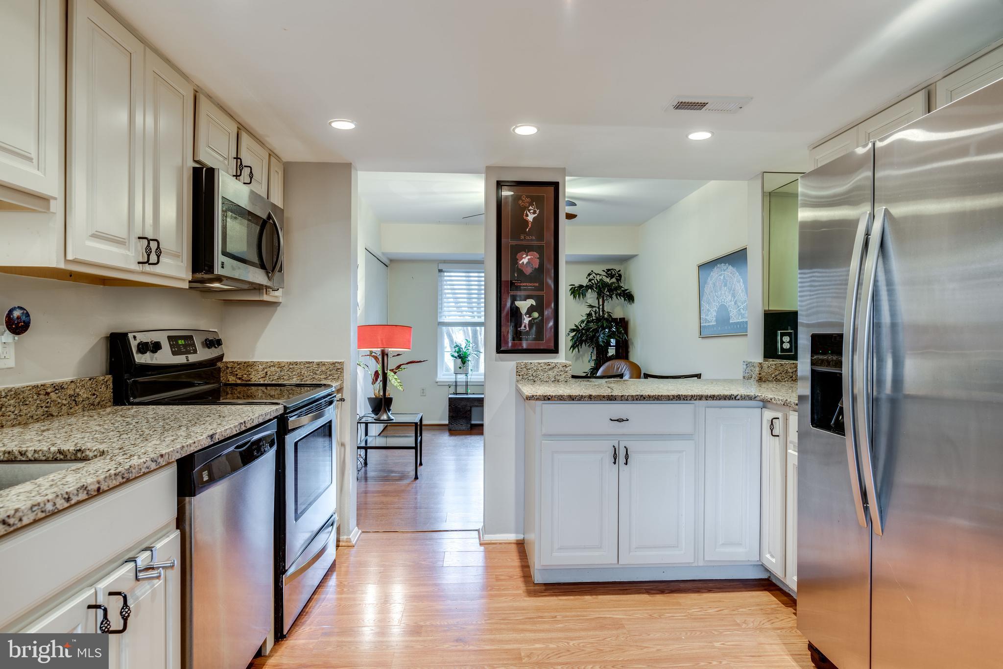 1829 Ivy Oak Square Reston, VA 20190 - Photo 21 of 41 Gallery Image 21