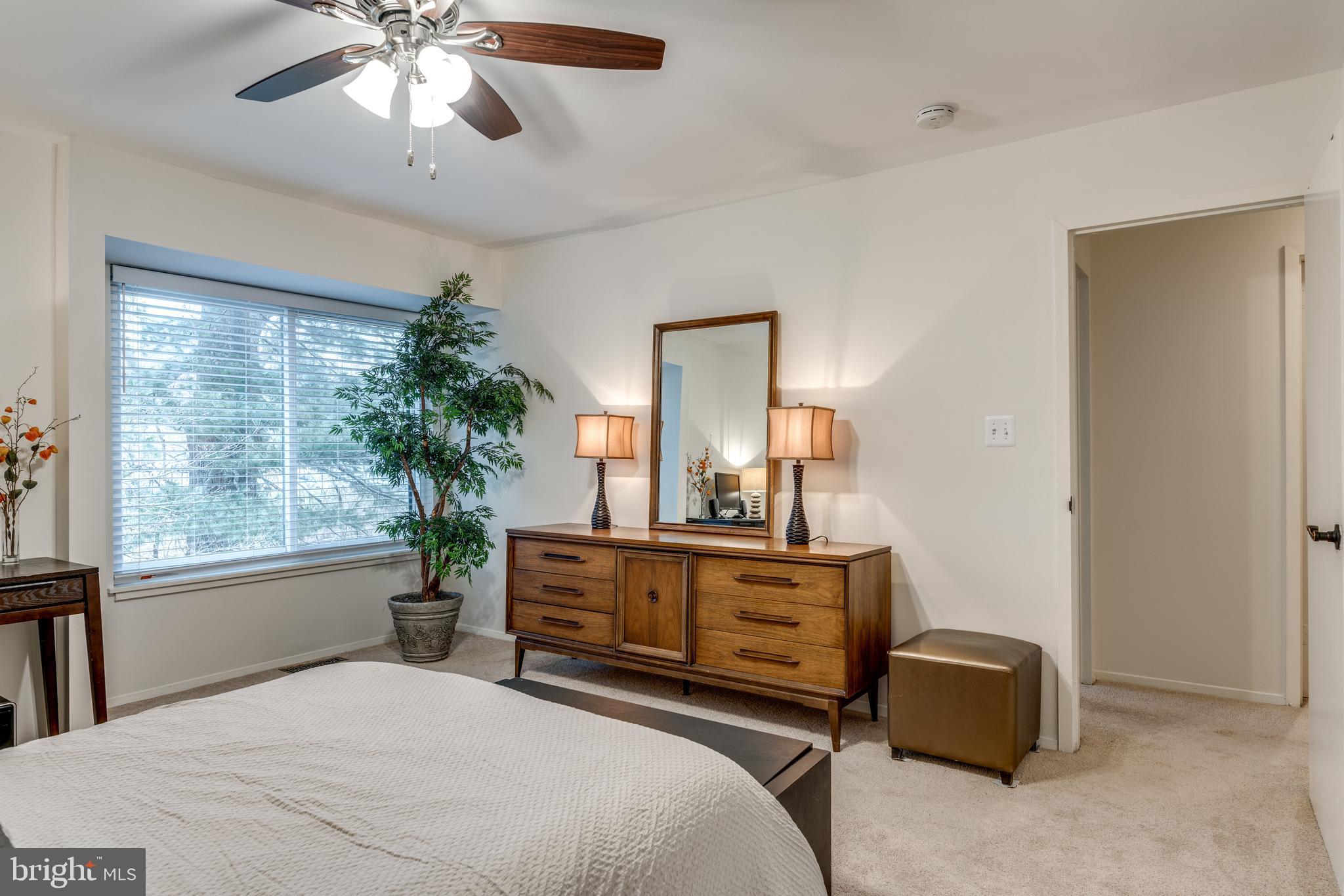 1829 Ivy Oak Square Reston, VA 20190 - Photo 32 of 41 Gallery Image 32