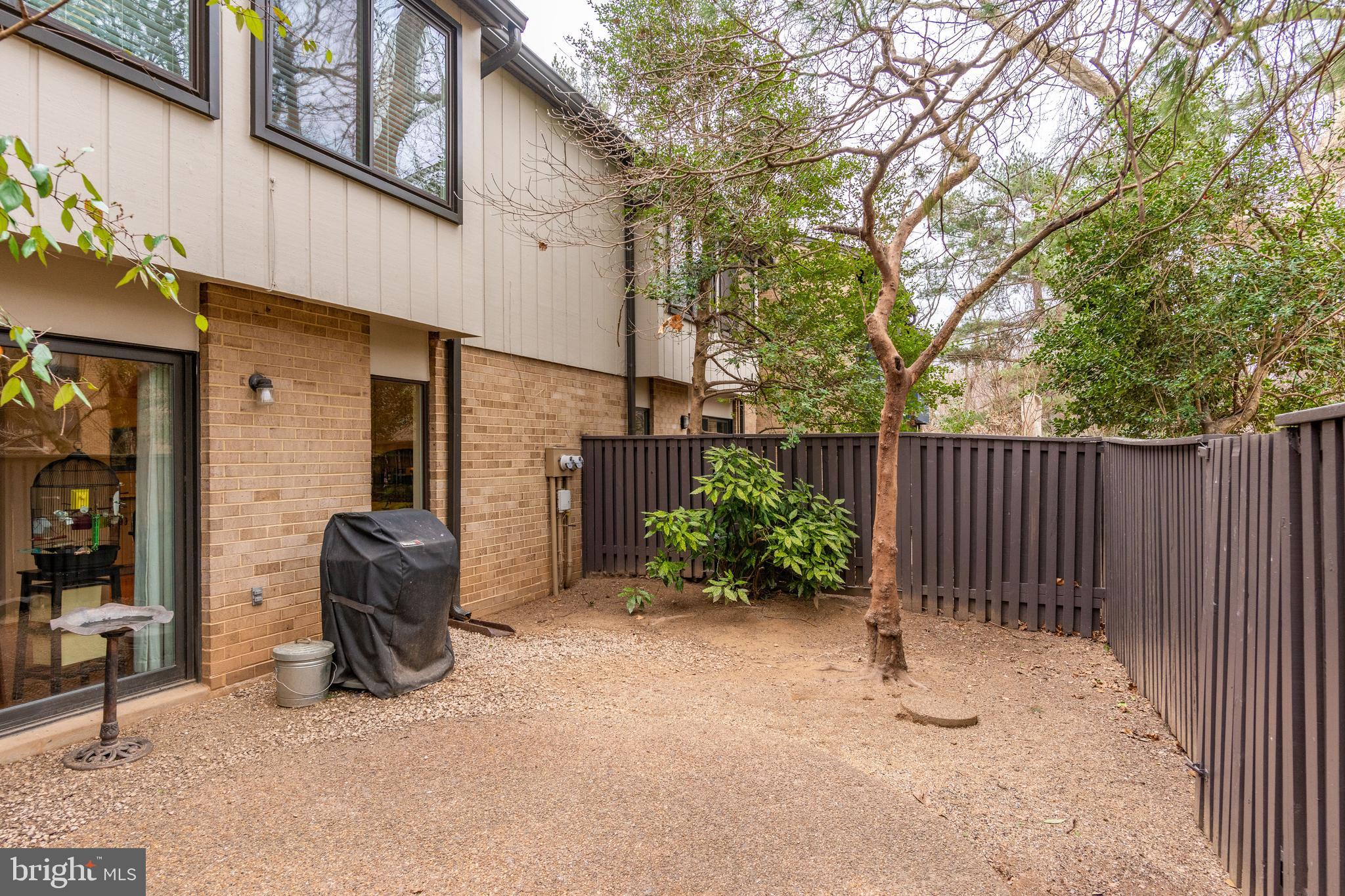 1829 Ivy Oak Square Reston, VA 20190 - Photo 37 of 41 Gallery Image 37
