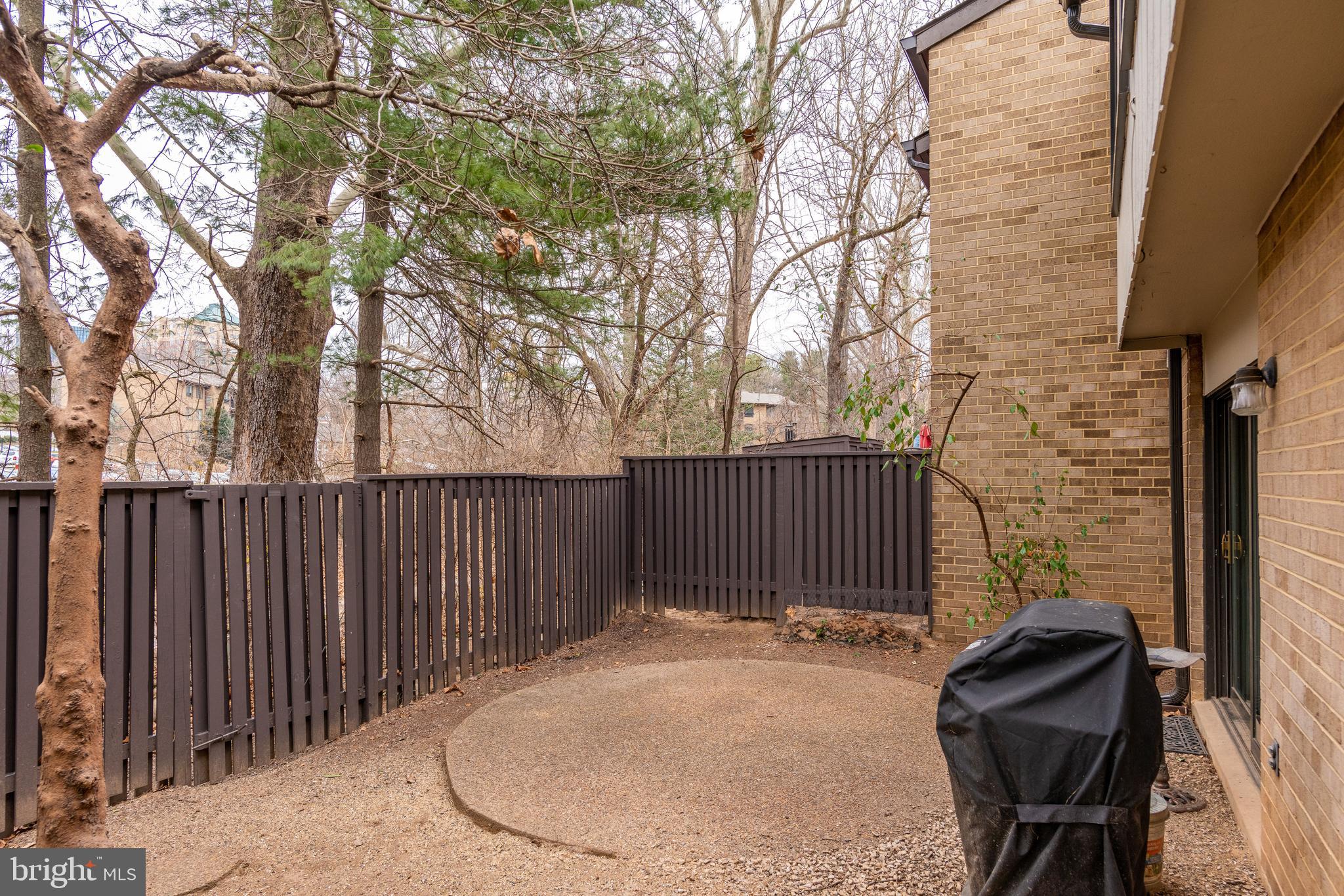 1829 Ivy Oak Square Reston, VA 20190 - Photo 38 of 41 Gallery Image 38