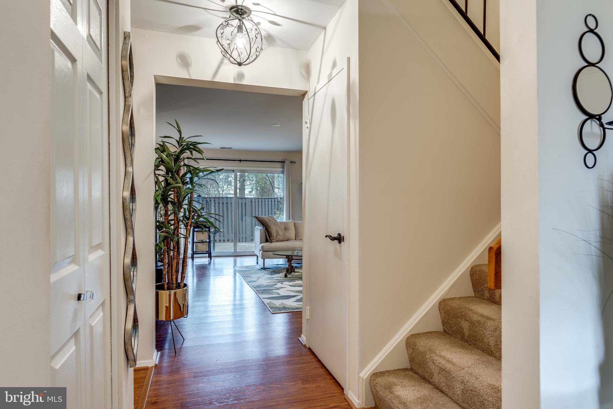 1829 Ivy Oak Square Reston, VA 20190 - Photo 8 of 41 Gallery Image 8