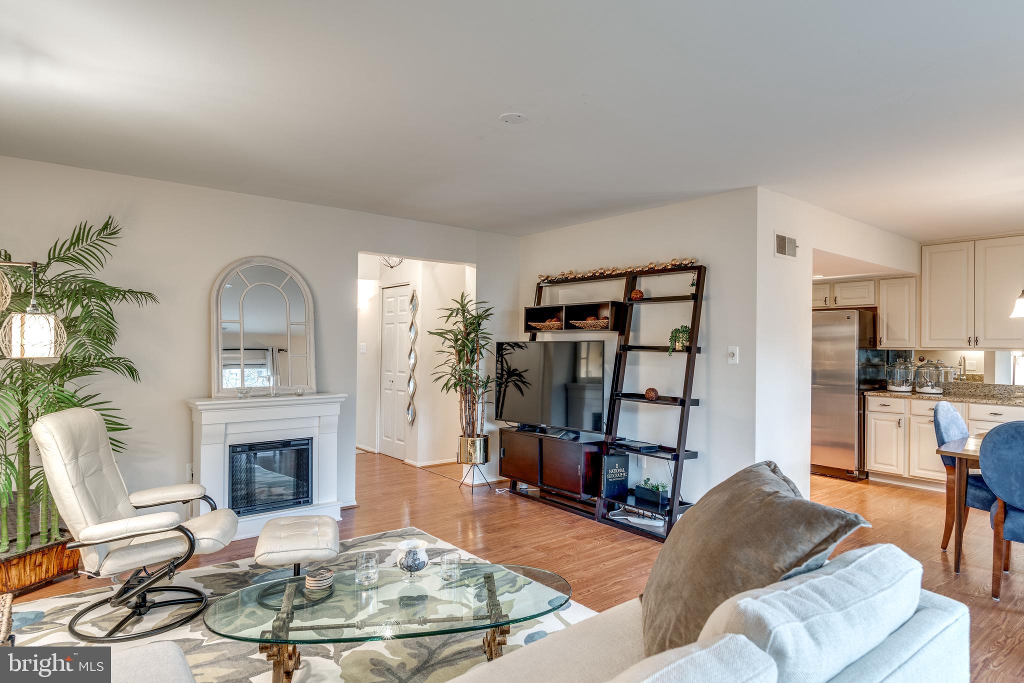 1829 Ivy Oak Square Reston, VA 20190 - Photo 10 of 41 Gallery Image 10