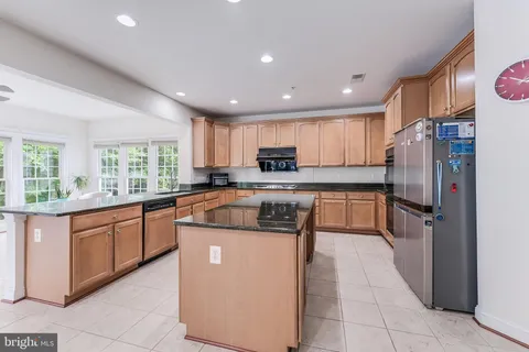 $1,598,000 | 414 Long Trail Terrace, Rockville, MD 20850