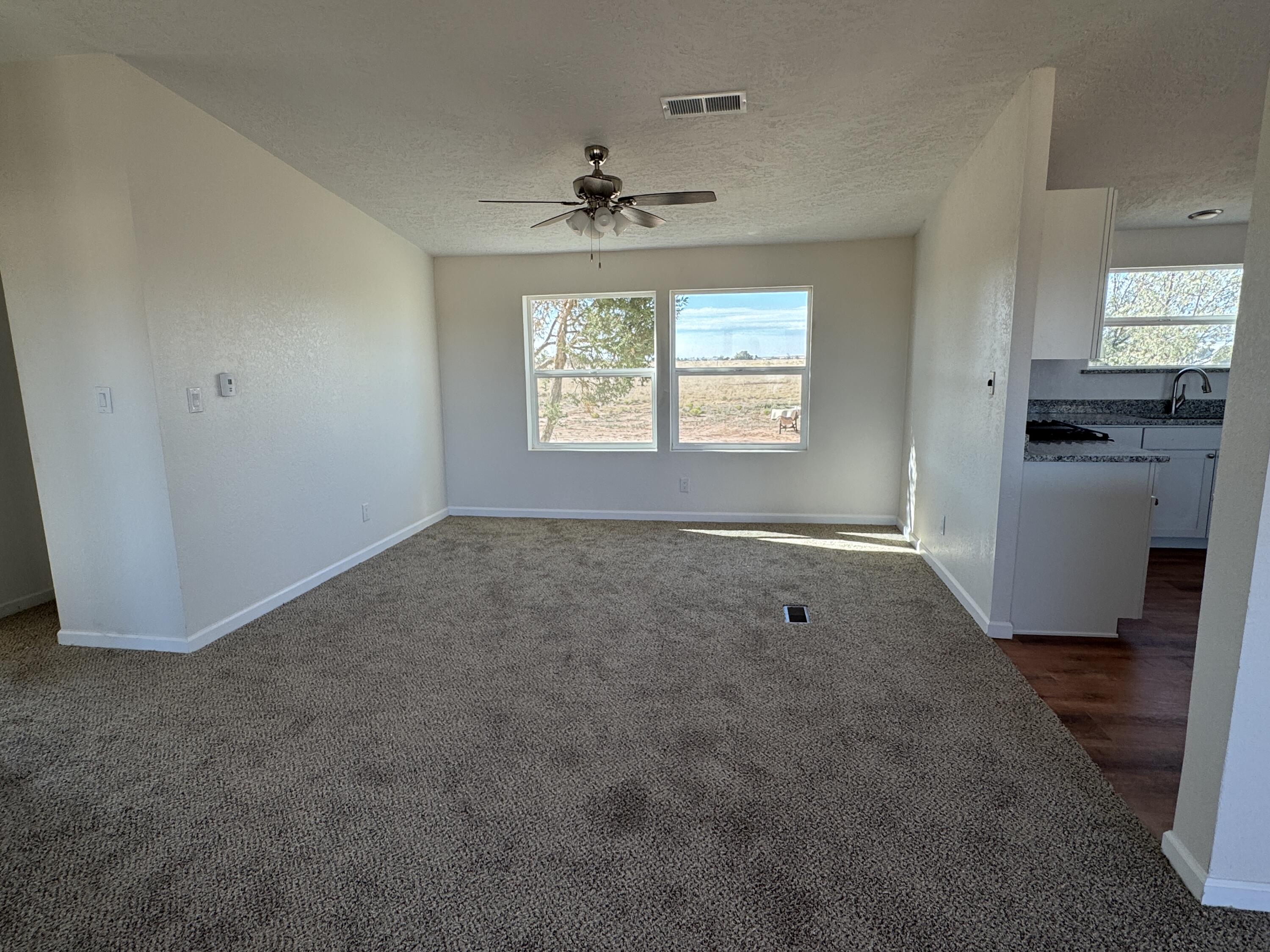 21 Chavez Road Moriarty, NM 87035 - Photo 8 of 33 Gallery Image 8