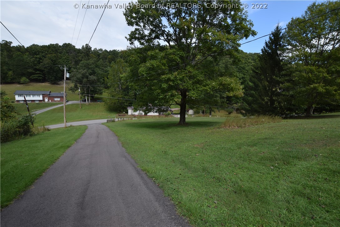 1938 Hunter Road Charleston, WV 25311 - Photo 23 of 24 Gallery Image 23