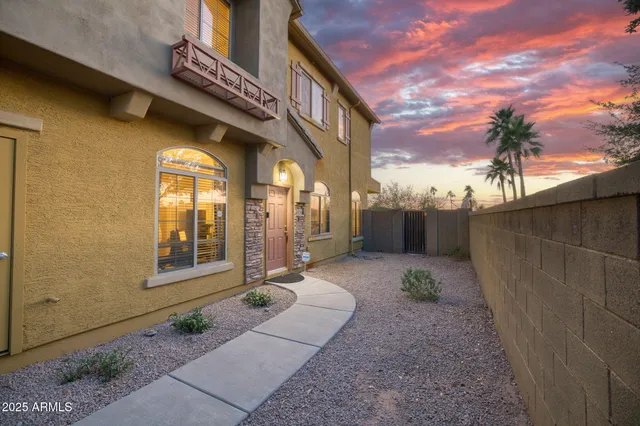 $375,000 | 17150 North 23rd Street, Unit 125, Phoenix, AZ 85022