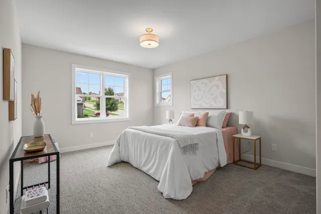 $989,900 | 920 Carnoustie Way, Oregon, WI 53575