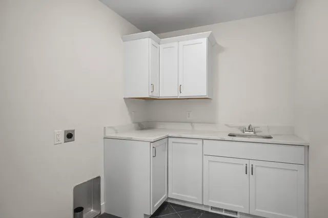 $989,900 | 920 Carnoustie Way, Oregon, WI 53575