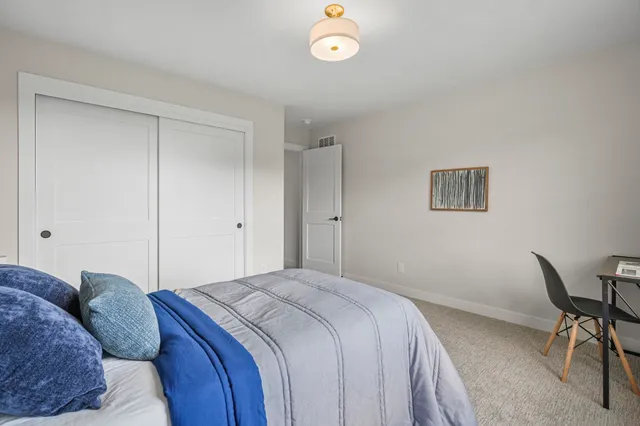 $989,900 | 920 Carnoustie Way, Oregon, WI 53575