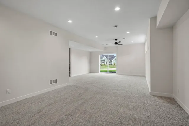 $989,900 | 920 Carnoustie Way, Oregon, WI 53575