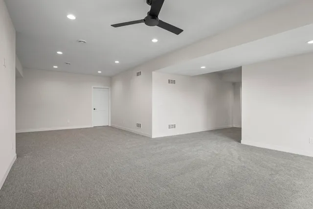 $989,900 | 920 Carnoustie Way, Oregon, WI 53575