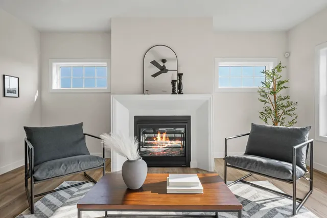 $989,900 | 920 Carnoustie Way, Oregon, WI 53575